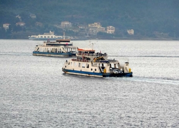 Bozcaada'ya bazı feribot seferleri iptal