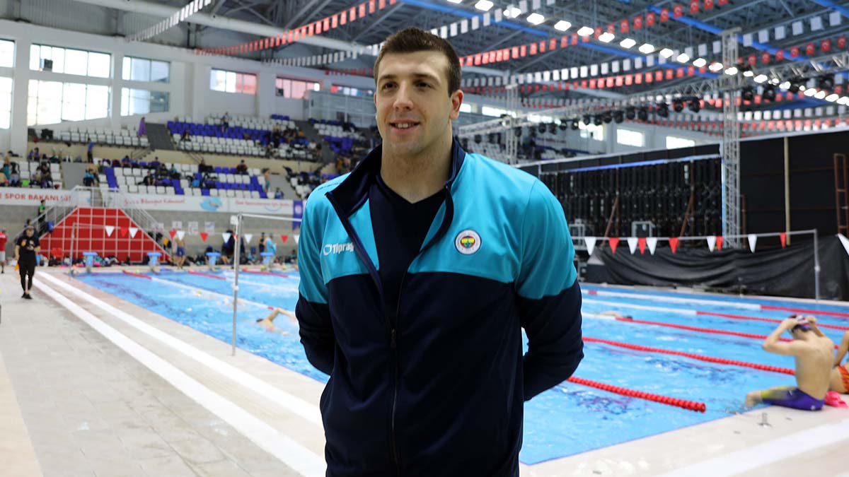 " Kuralı farklı yorumlaması sebebiyle haksızlığa uğradık. Aslında dünya şampiyonluğumuz elimizden alındı"