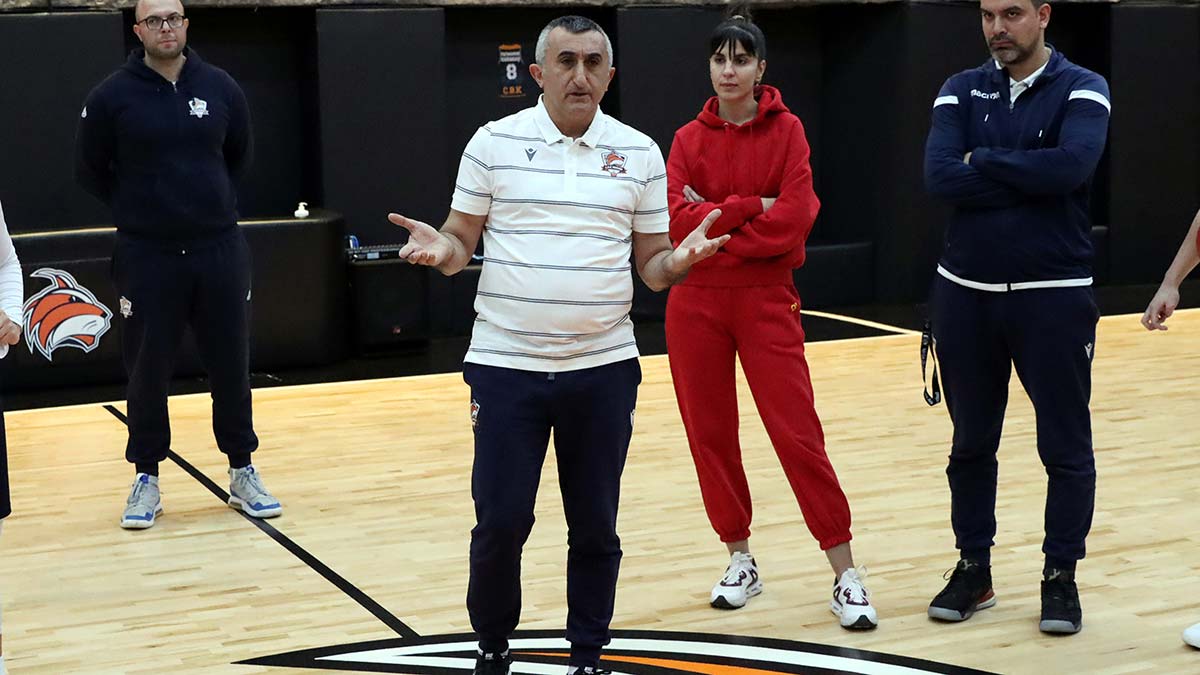 " Antrenmanlar yavaş yavaş istediğim düzeye gelmeye başladı. Takım bana, ben de takıma alışıyorum"