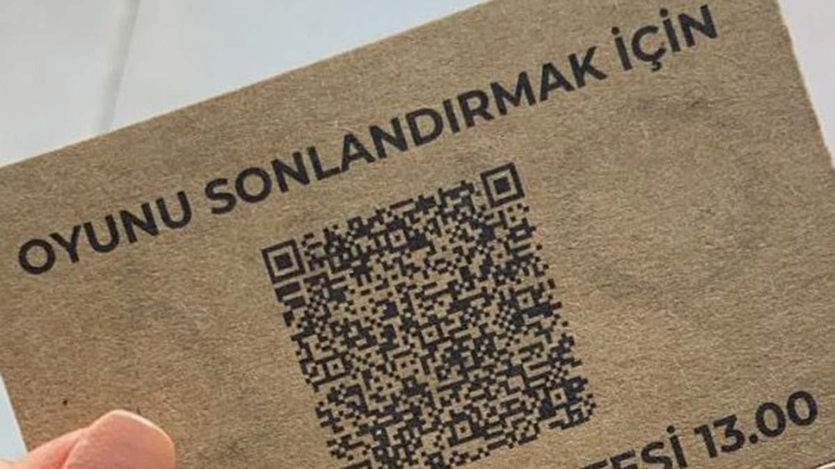 Kartta, 'Oyunu sonlandırmak için, 4 Aralık Cumartesi 13.00' yazıldığı görüldü.