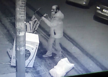 Çamaşır makinesi el arabasıyla çalındı