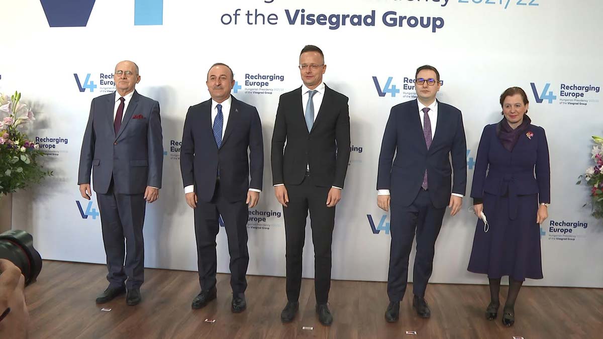 Çavuşoğlu, Dışişleri Bakanları 6'ncı Toplantısı'nda