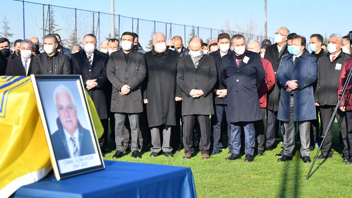 " Biz Ankaragücü bağıyla bize düşen görevi yapıyoruz ama hiçbir zaman ailesinin hissettiklerini hissetmiş olamayız"