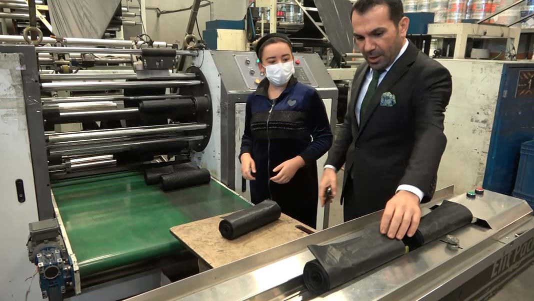 " Pandemi süreci tek bir çalışanımızı işten çıkarmadığımız gibi hem üretim kapasitemizi hem de çalışan sayımızı artırdık"