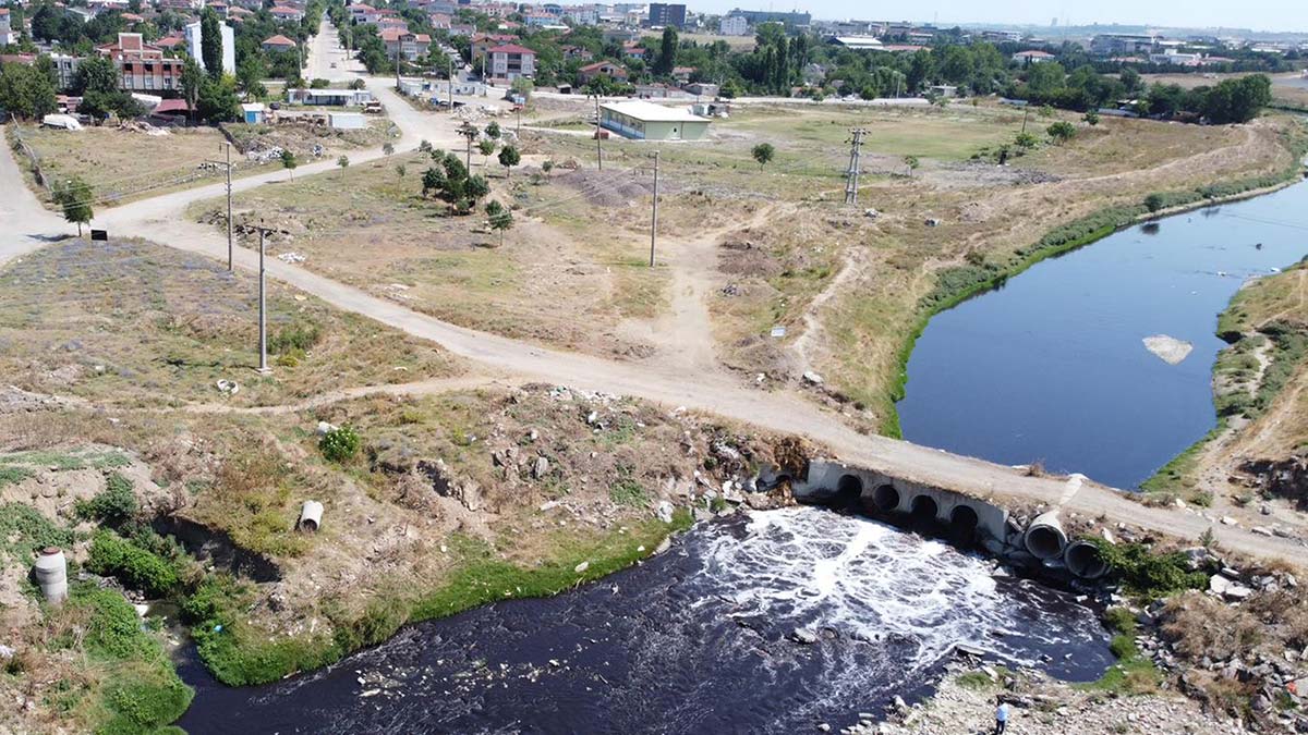 " Çocuklarımız mesela bahçe ve sokak oyunlarından uzakta kendi yaşamsal gelişimini de etkilemekte"