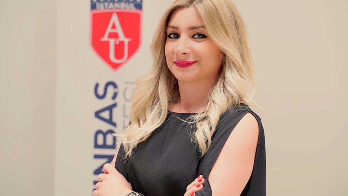 " Entübe sırasında hastaların uyku durumundadır. Bu nedenle damar yoluyla beslenirler"