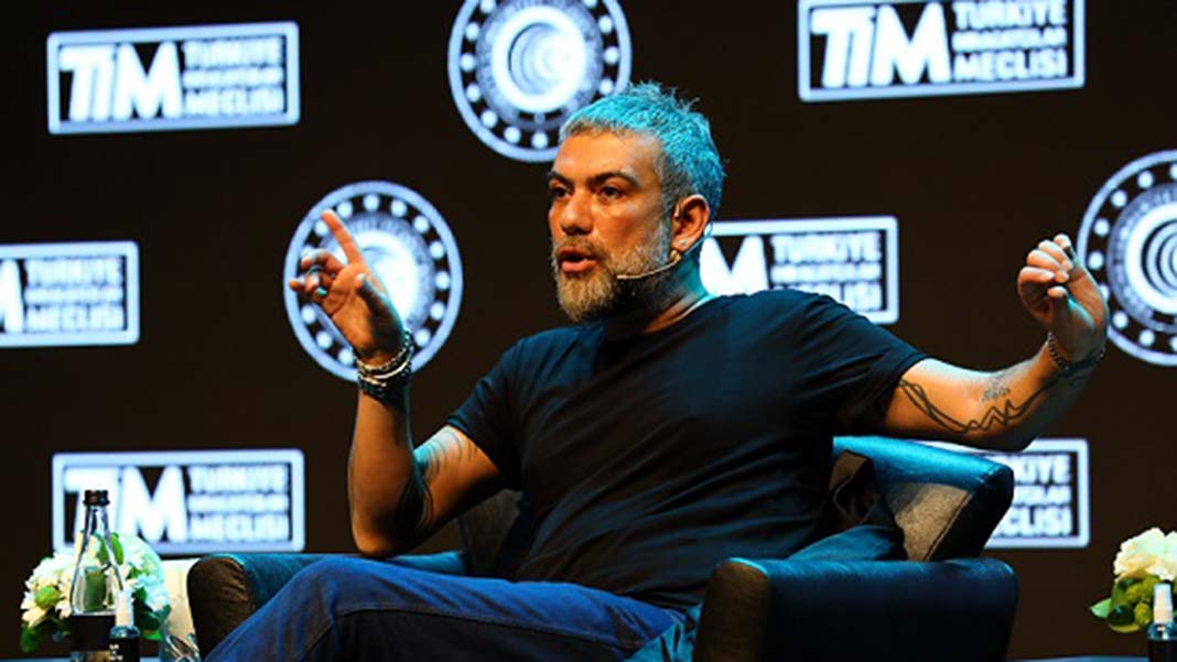 " Biz rüştünü ispat etmiş tasarımcılar olarak New York Moda Haftası’nda defile yaptık"