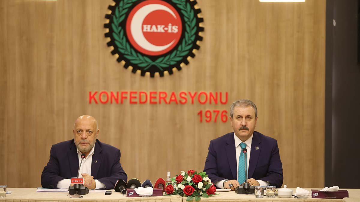 " Birinci olarak düşünmemiz ve ele almamız gereken işçi kardeşlerimizdir"