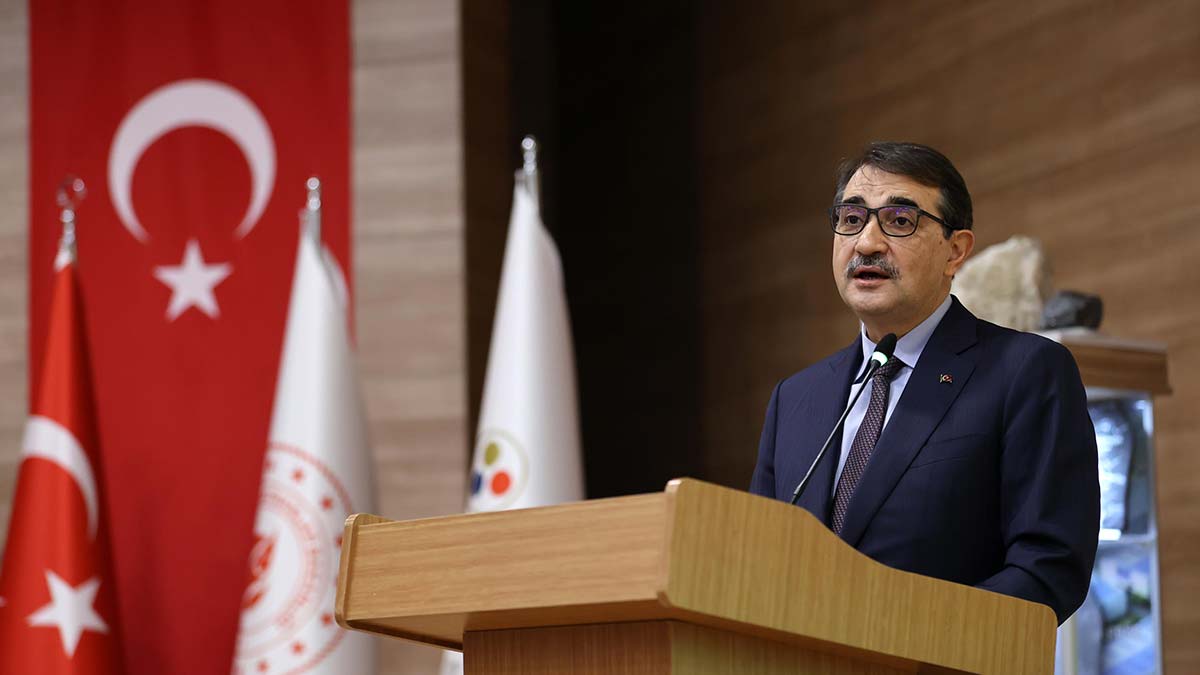 Dönmez: 2,6 milyon tonluk bor ürünleri satışı yaptık