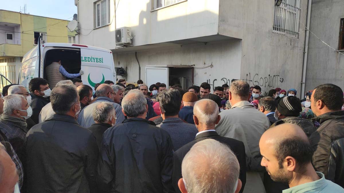 Emekli polis, yeğenini tabancayla öldürdü