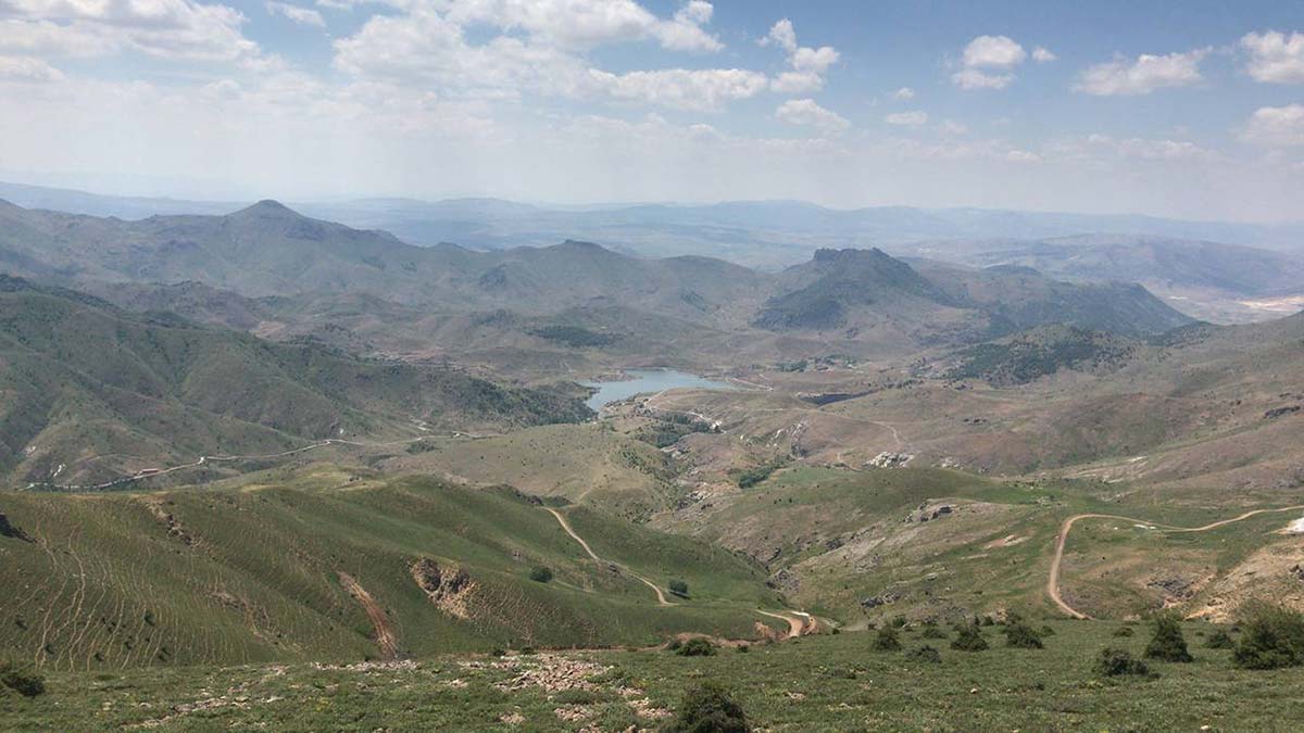 Emirdağ yaylalarında altın arama durduruldu