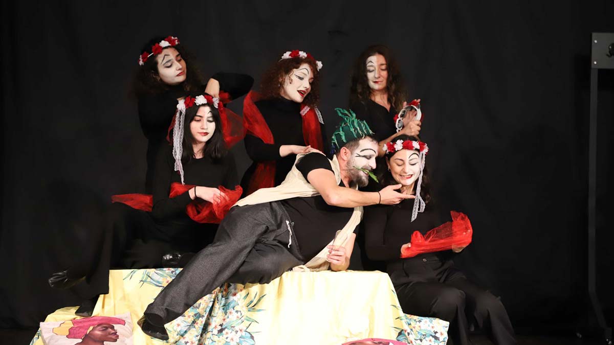 " Bu gece, Kartal Belediyesi Tiyatro ekibi, hepimizi bir kez daha büyüledi."