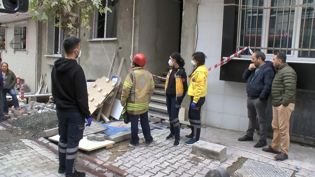 Esenyurt'ta bir işçi asansör boşluğunda ölü bulundu