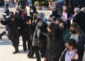 Faruk Tınaz memleketi Adana'da toprağa verildi