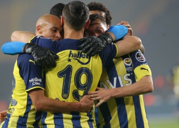 Fenerbahçe Çaykur Rizespor'u yenince umut kazandı