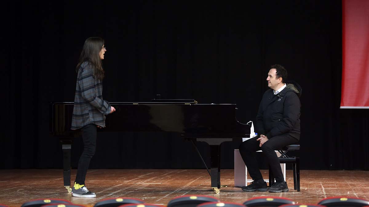 Sadri Alışık Kültür Merkezi genç tiyatrocular arıyor