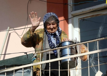Yenimahalle Belediyesi günlük bin 500 yemek dağıtıyor