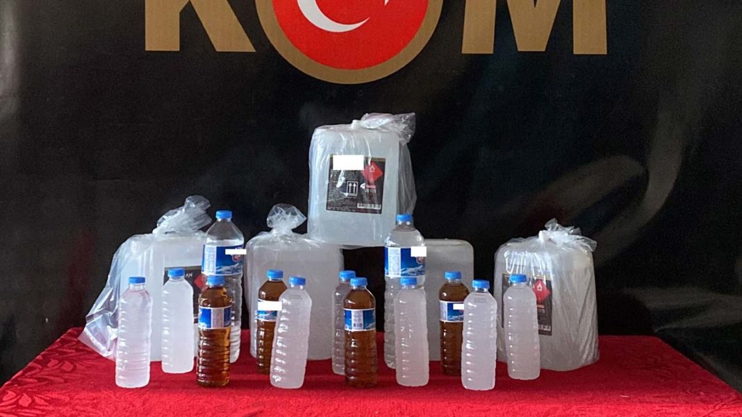 Gaziantep'te sahte içki satışına operasyon: 2 gözaltı