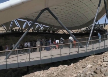 Göbeklitepe ziyaretçileri mobil ekiplerce aşılandı