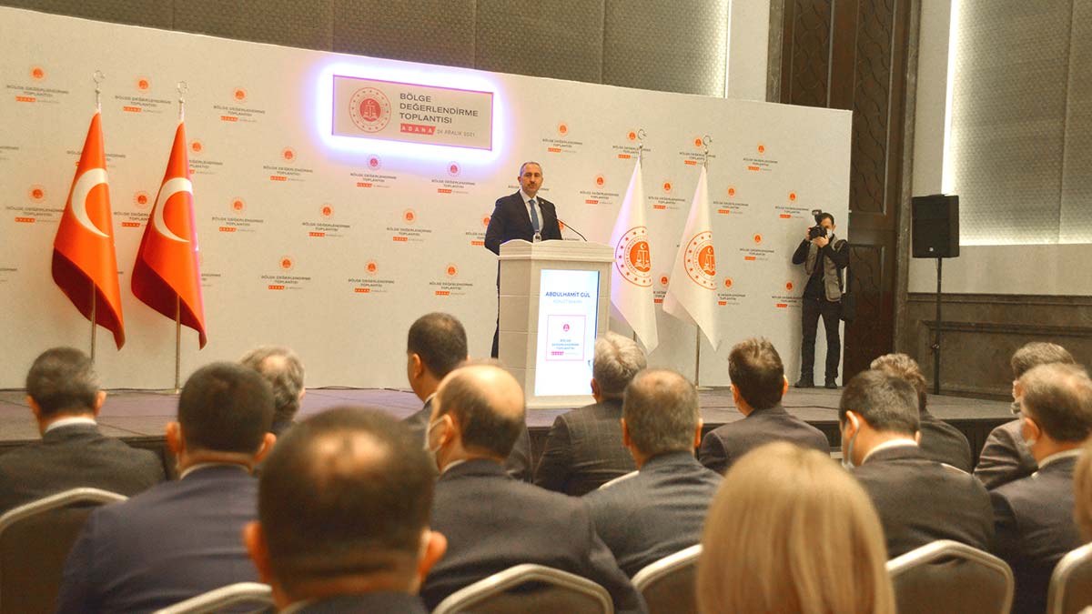 " Artık yeni yüzyıla gitmeden önceki son yılımız ve Cumhuriyetimiz’in yeni yüzyılına ulaşmış olacağız."