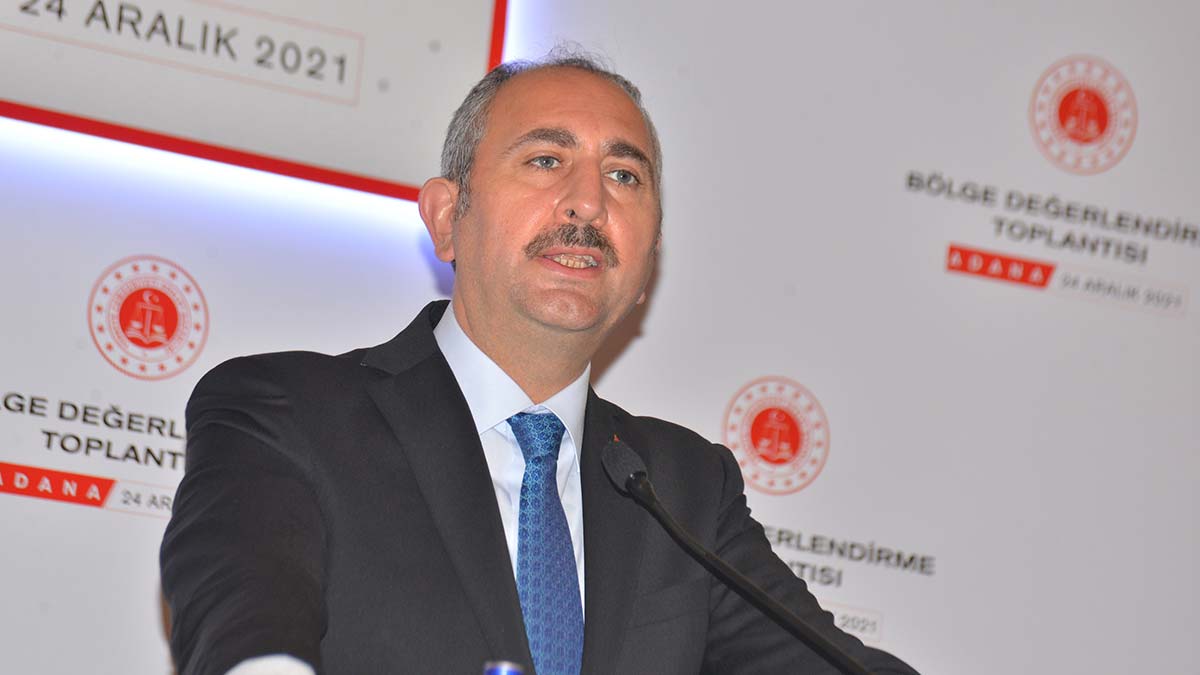 Gül: e-Tebligat ile 1 milyar TL tasarruf sağlandı