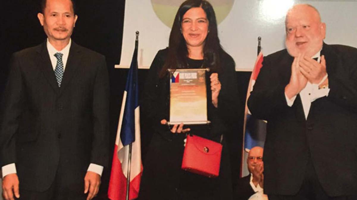 Gusi Barış Ödülü'nü alan ilk Türk kadın Elif Lutz