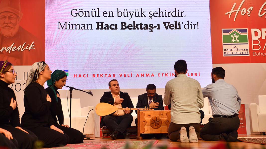 " Onların öğretileri, memleketimizdeki kardeşliğimizin de bir özeti"