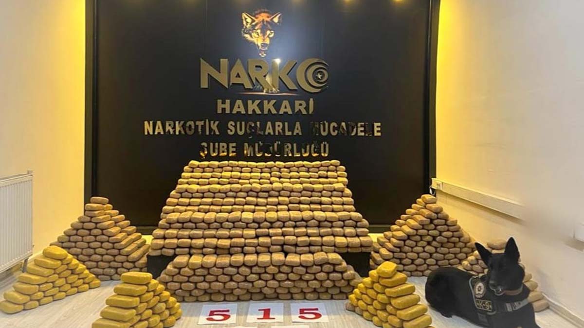 Hakkari'de toprağa gömülü 515 kilo eroin ele geçirildi