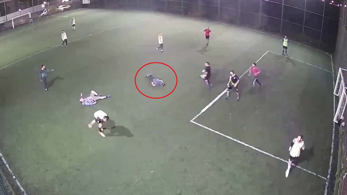 Yapılan muayenesinde kalp krizi geçirdiği belirlenen Göktaş doktorların müdahalesine rağmen kurtarılamadı