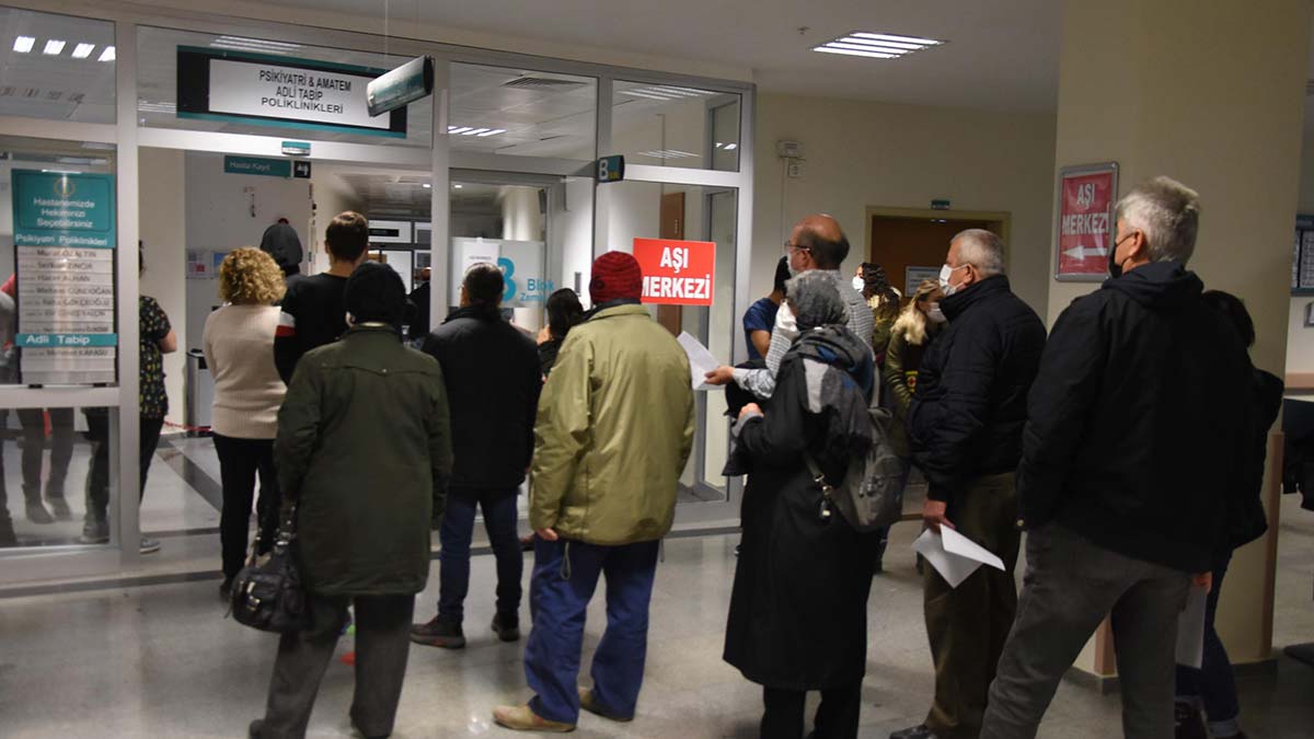 Hastanelerde hatırlatma dozu yoğunluğu