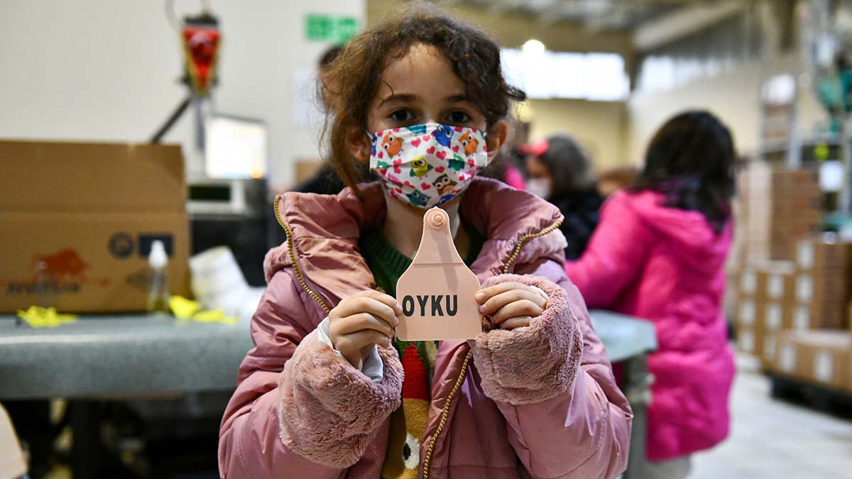Ankara Büyükşehir Belediyesi, Ankara'da yaşayan çocuklara yerli üretim konusunda bilgi sahibi olmaya ve tutumlu davranmaya teşvik etmek amacıyla yeni bir proje başlattı.