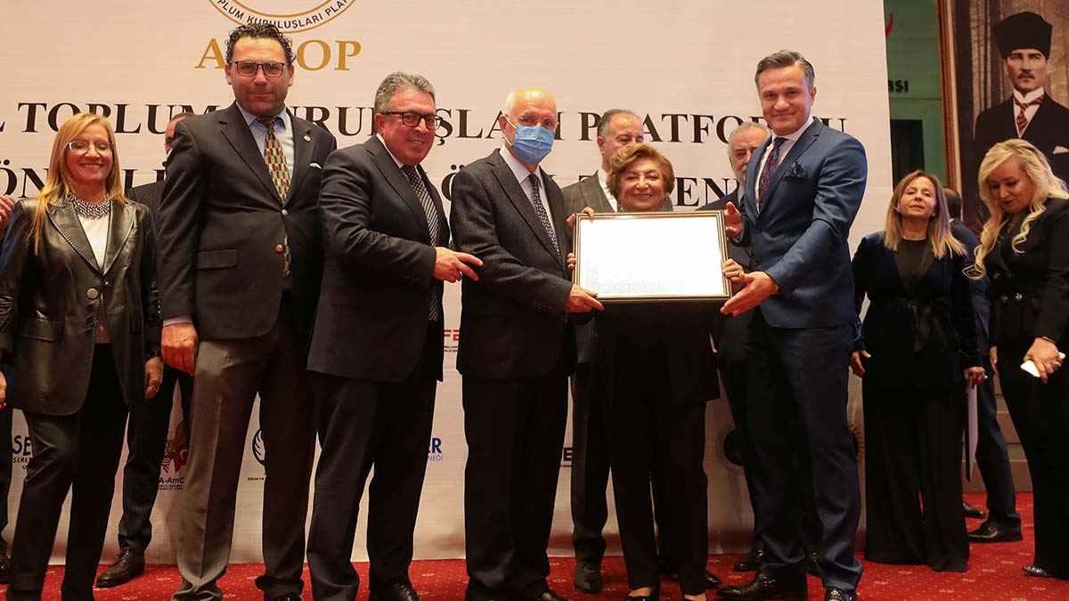 ASTOP Üstün Hizmet ve Başarı Ödülleri sahiplerini buldu