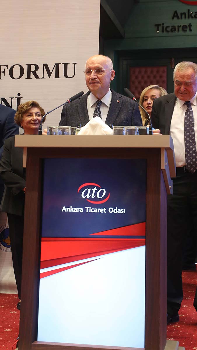 Dünya Gönüllüler Günü nedeniyle Ankara Sivil Toplum Kuruluşları Platformu ASTOP Üstün Hizmet ve Başarı Ödülleri sahiplerini buldu.