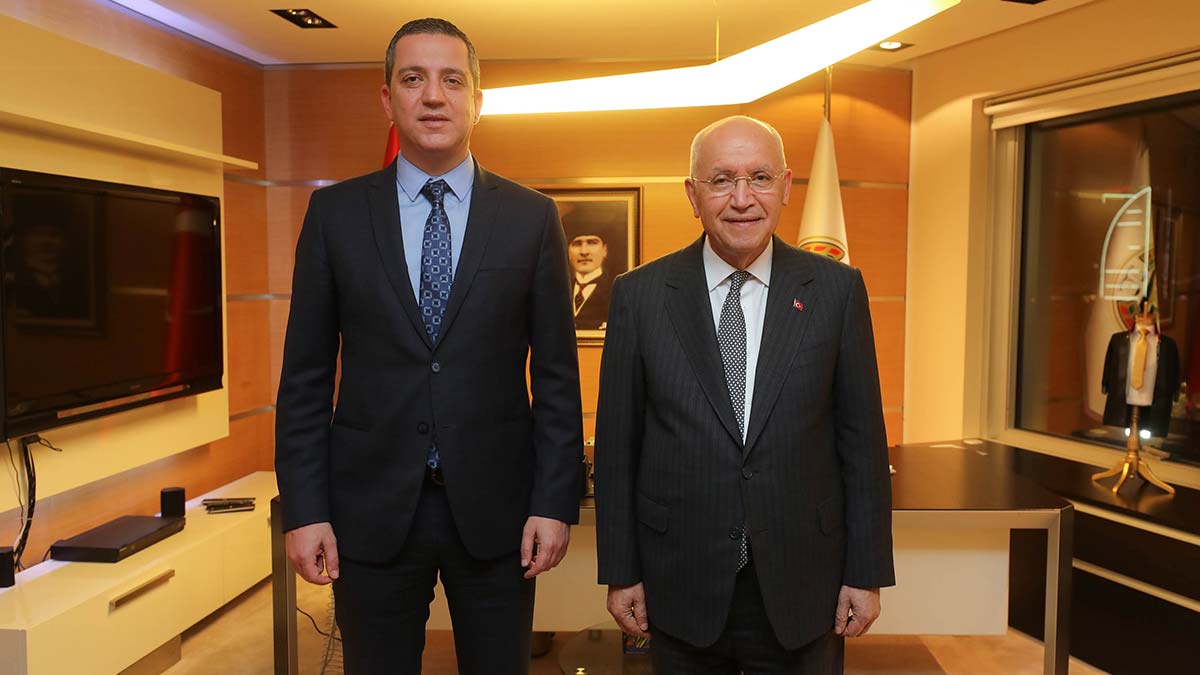 Yaşar'dan Erinç Sağkan'a hayırlı olsun ziyareti