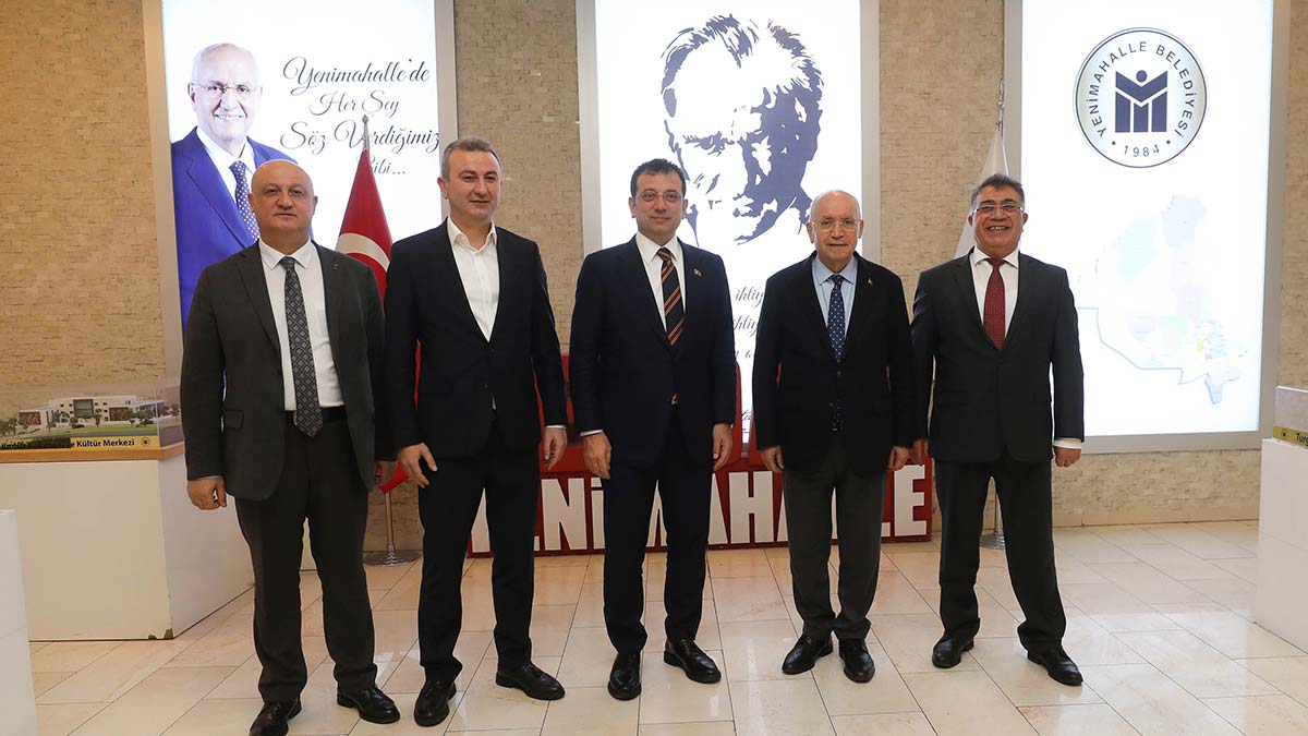 Yenimahalle Belediye Başkanı Fethi Yaşar İmamoğlu'nu makamında ağırladı.