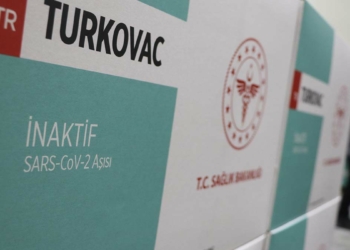 İlk yerli Covid-19 aşılarının analizine başlandı