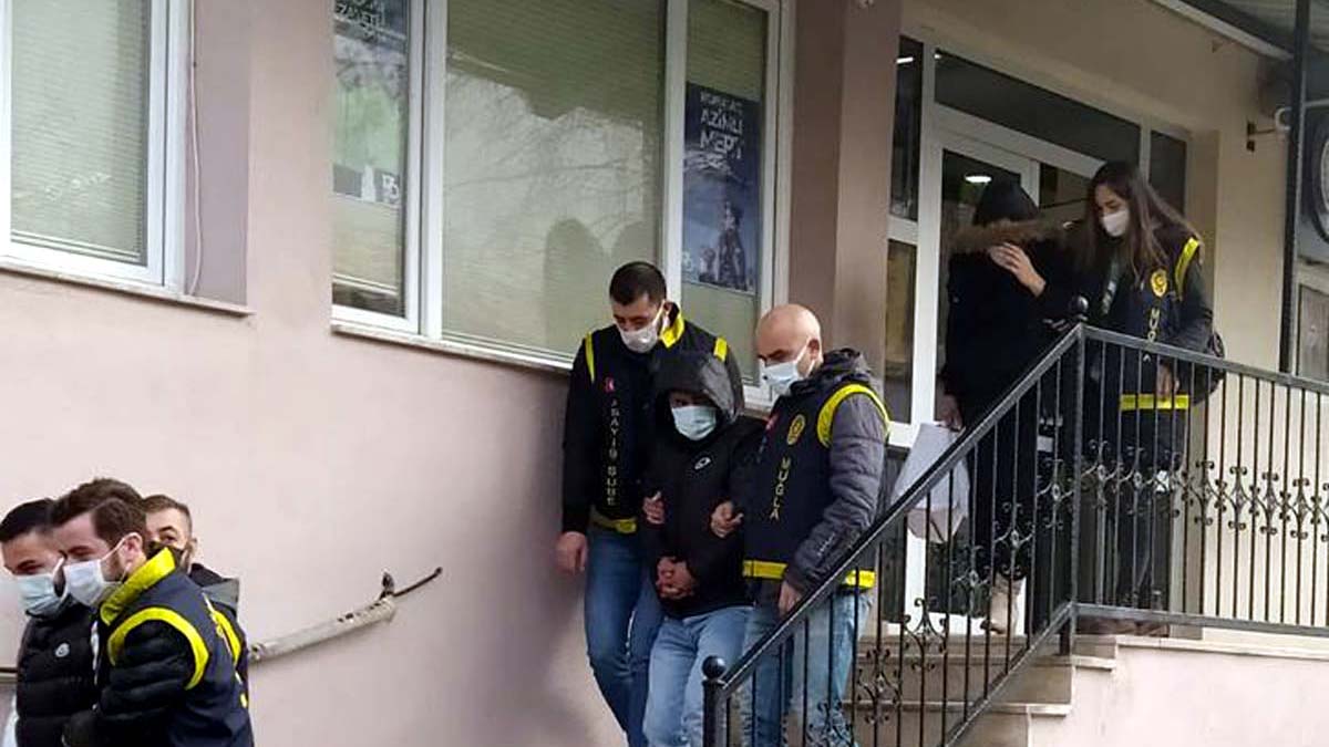 İngiliz turistleri dolandıran şebekeye operasyon