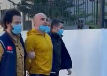 İnşaat işçisi gibi çalışan polis şüpheliyi yakaladı