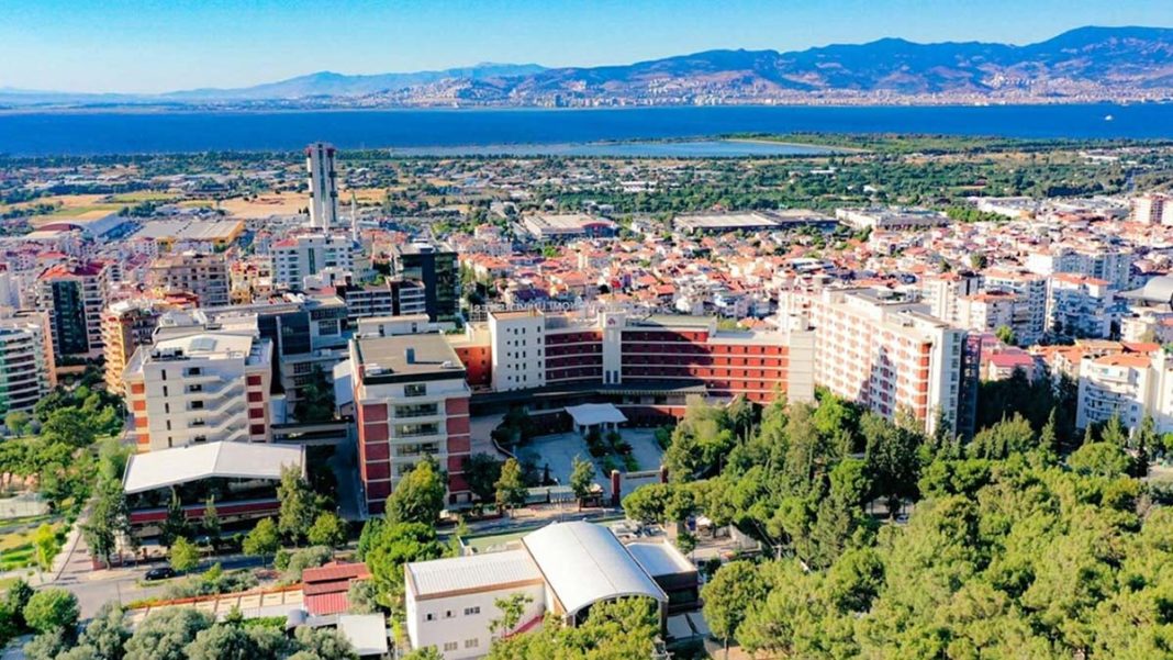 İzmir Ekonomi ilk 50 üniversite listede