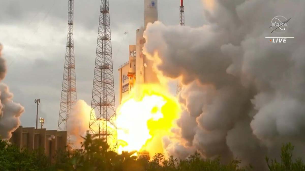 James Webb Uzay Teleskobu fırlatıldı