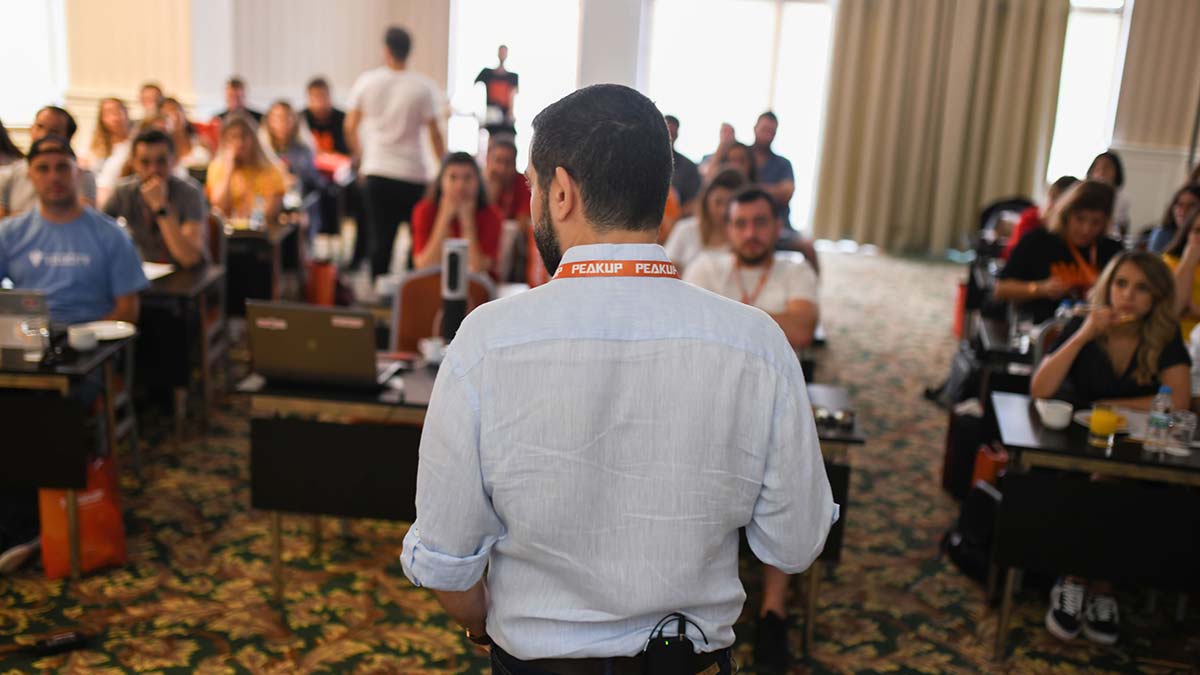 Yönetim kararlarına katkı sağlayabildiklerini düşünen kadın çalışanların kritik dönemlerde alınan kararlar için bile yönetime güvenleri yüksek.