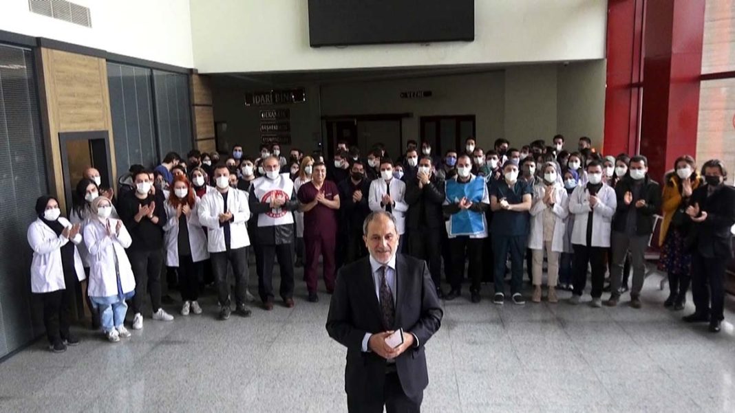 Kahramanmaraş'ta doktorlar iş bıraktı