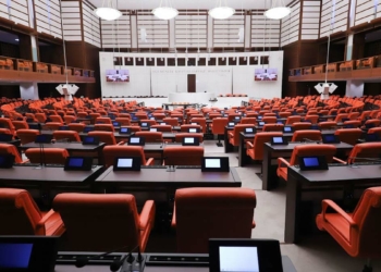 Kamu eczacılarının özlük hakları için kanun teklifi