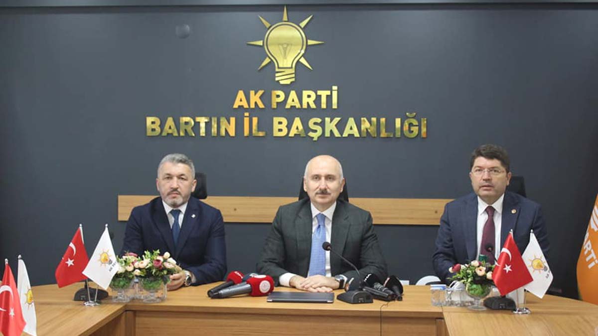 " Dün yapılan Antalya Havalimanı ihalesi 2026 sonrası 25 yıl kiralama işidir. Bu 2026 kadar ihaleye alacak yüklenici 760 milyon euro’luk bir yatırım yapacak"