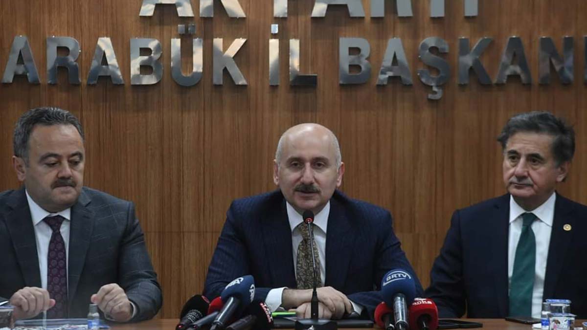 " Dünyanın en önde gelen ülkelerinden biri olarak uzayda da ülkemizi en iyi şekilde temsil ediyoruz."