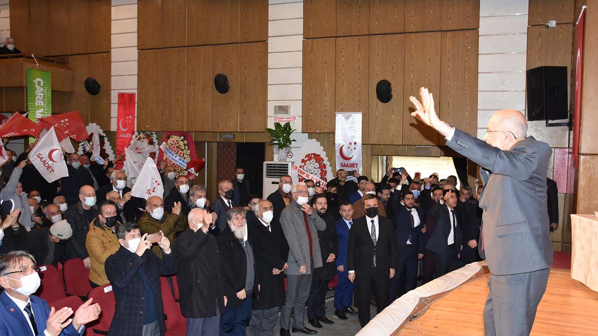 " Türkiye kalkınmış gözüken; ama fiilen de adaleleri, kasları giderek çürümeye yüz tutan bir ülke haline geldi"