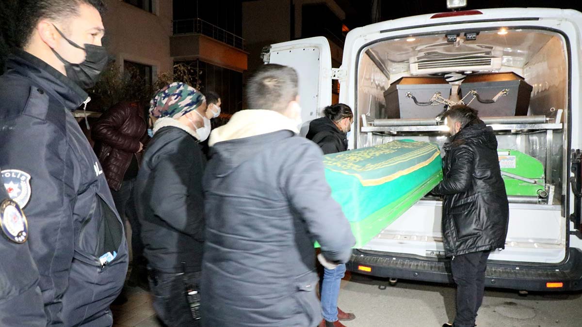 Kardeşinin bıçakladığı Ayşegül öğretmen öldü