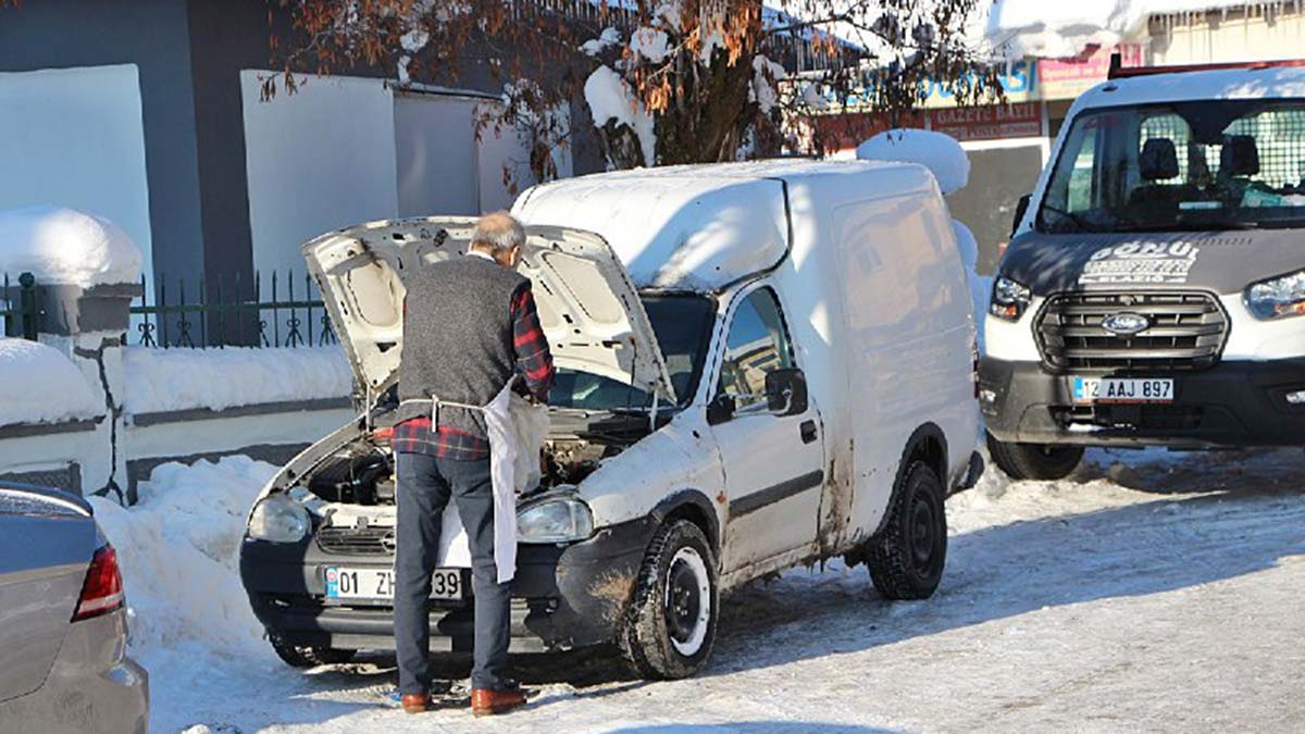 Karlıova'da hava sıcaklığı eksi 20'ye düştü