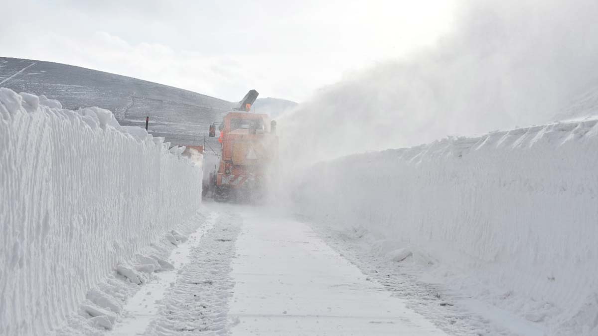 Karsta kar yagisi sonrasi ekipler calisiyor 4 - yerel haberler - haberton