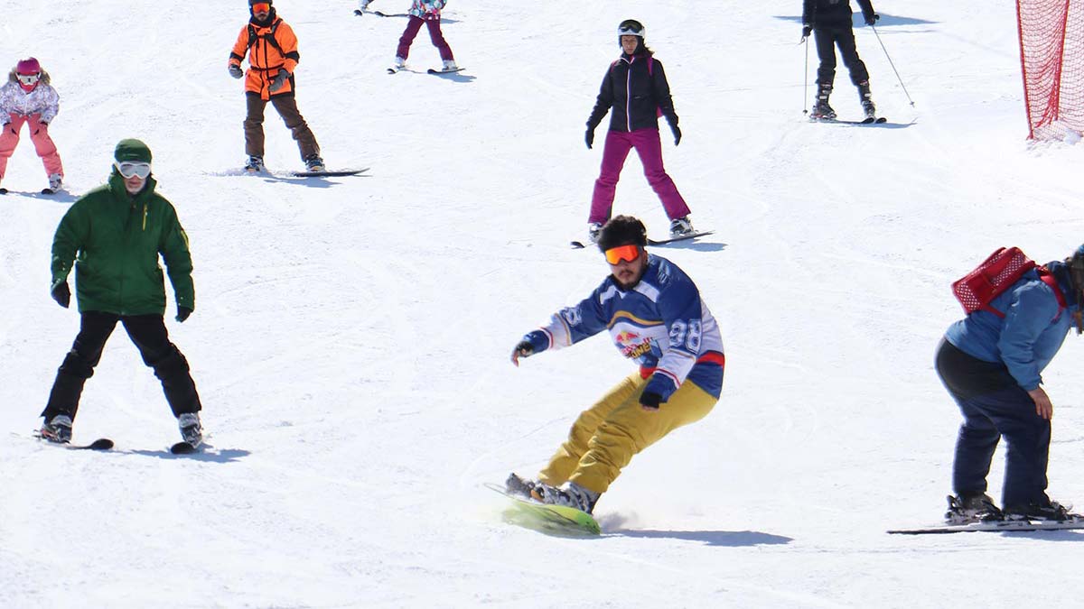 "Kuş uçuşu 9 kilometre olan 2 kayak merkezi arasında kurulan istasyonlarla rüzgarın yönü, kar kalınlığı, nem ve sıcaklık belirlenip, çalışmalara başlanacak"